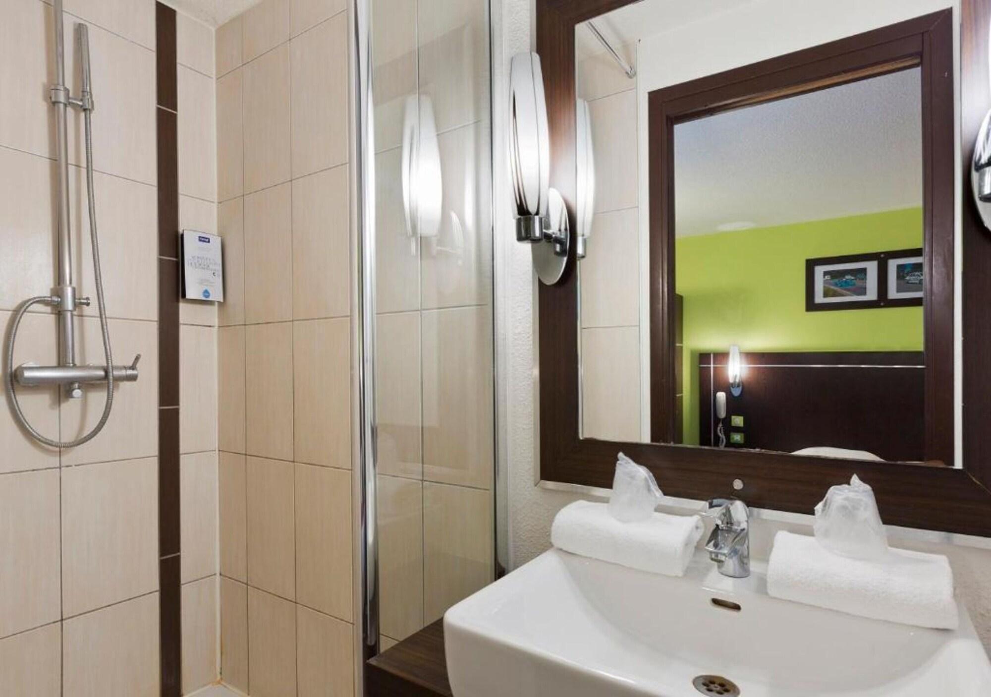 Enzo Hotels Reims Tinqueux By Kyriad Direct Exteriér fotografie